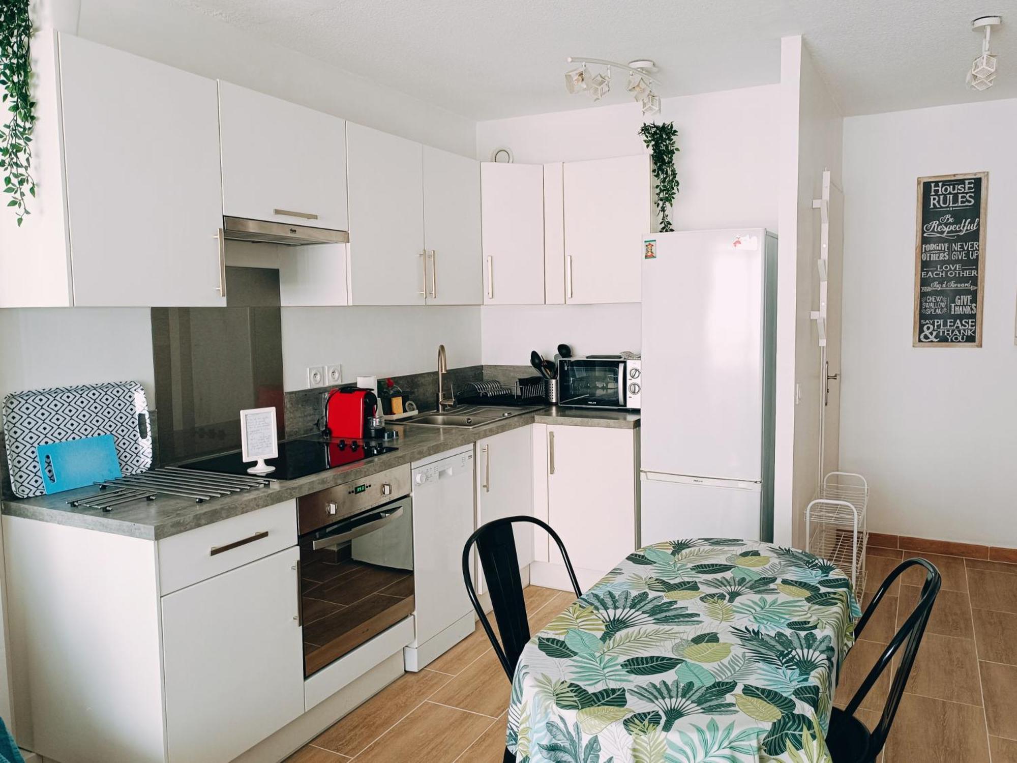 2 Pieces Climatise Avec Balcon Dans Le Vieil Antibes, Residence Avec Ascenseur Экстерьер фото